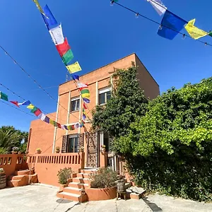 https://the-place.sicilyhotelsitaly.net