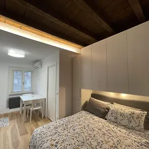 https://appartamento-bomboniera-in-zona-servitissima.it-lombardy.com